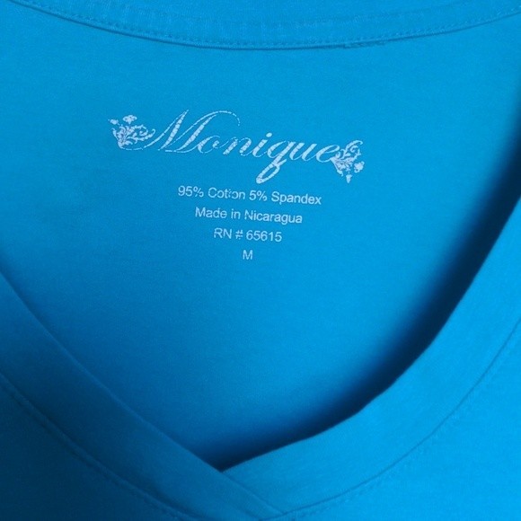 💥3/$15!! Monique | Super Soft Tee in Aqua | Medium - Picture 3 of 4